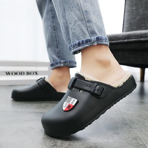 Lined Crocs With Fur- Black