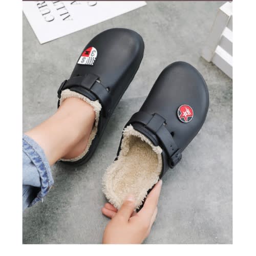 Lined Crocs With Fur- Black