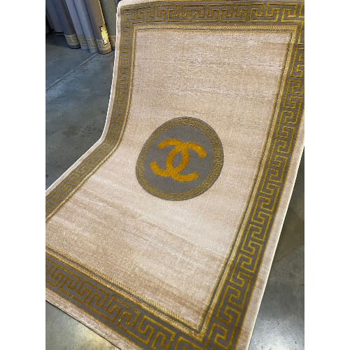 High Quality Turkish Centre Rug - 7/10ft
