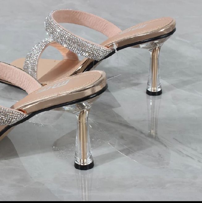Ladies Dazzling Rhinestone Mule.