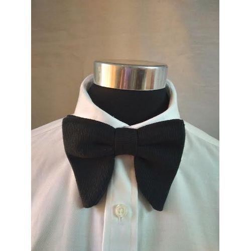 Men's Ethnic Butterfly Bow Tie In Plain Black