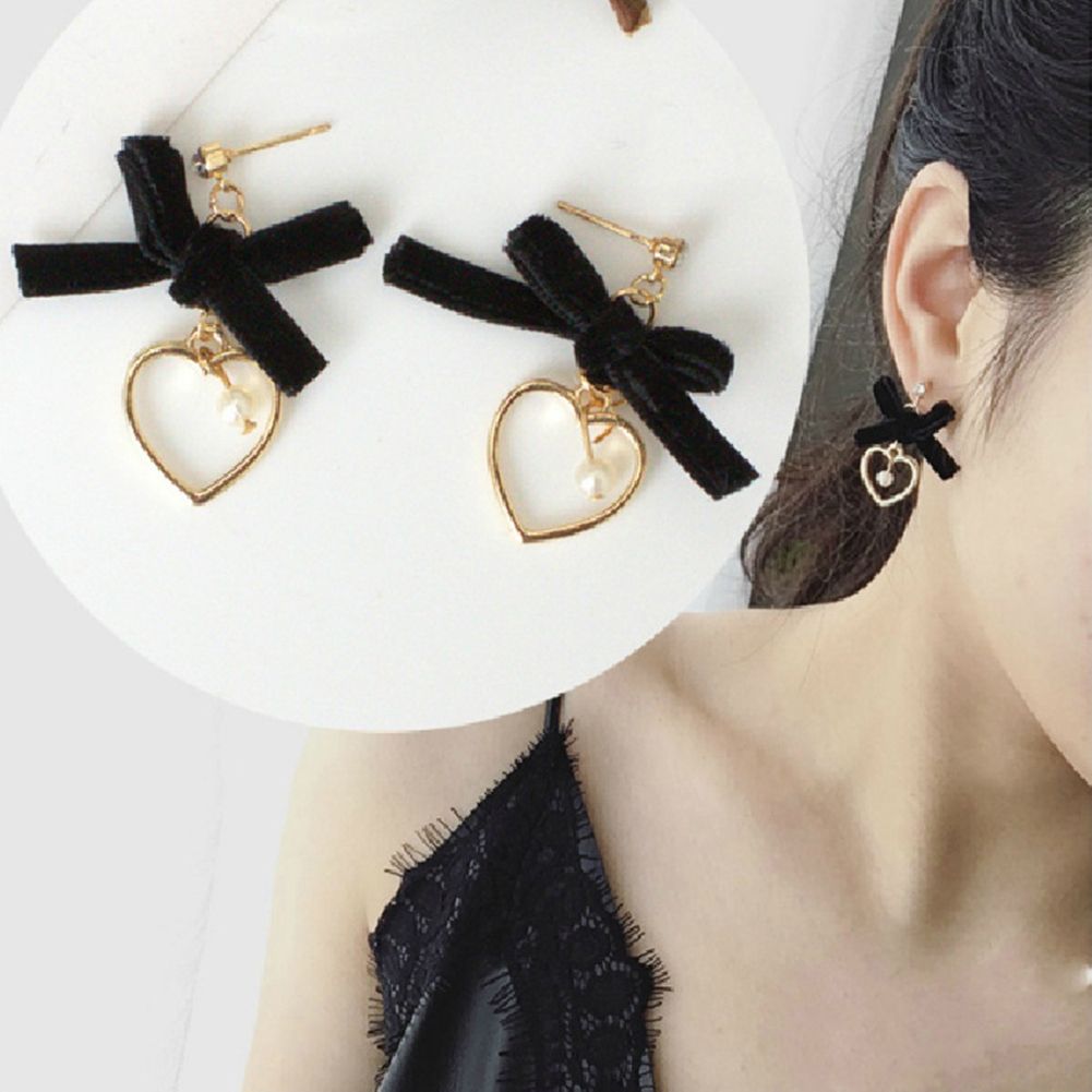 Cute Bowknot Imitation Pearl Hollow Love Heart Dangle Rhinestone Stud Earrings-Black