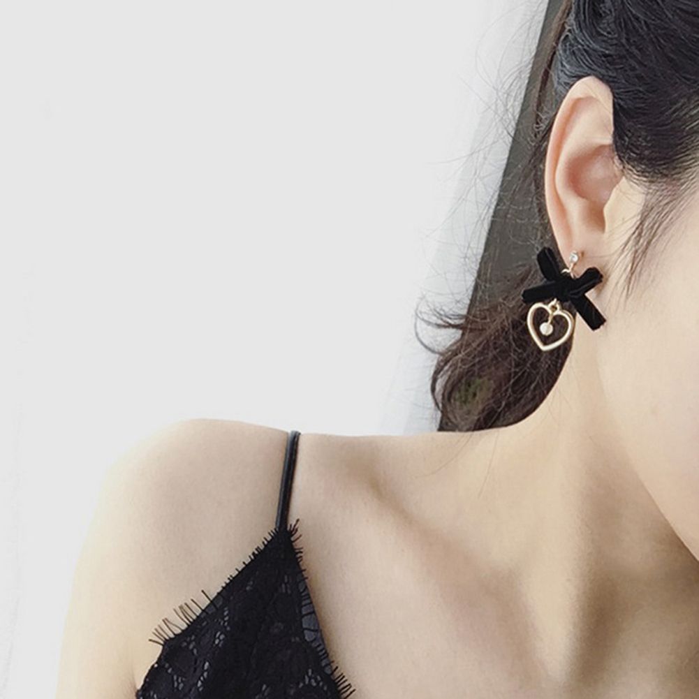 Cute Bowknot Imitation Pearl Hollow Love Heart Dangle Rhinestone Stud Earrings-Black
