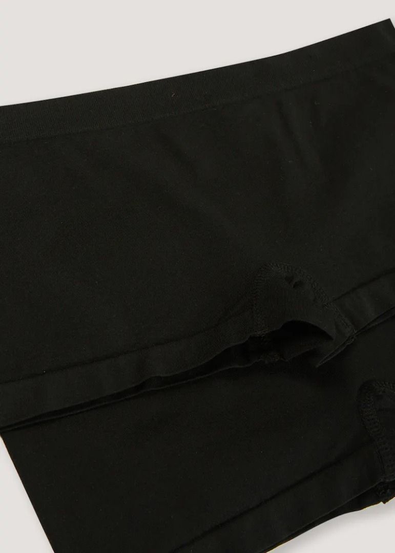 Girls 2 Pack Black Seam Free Shorts