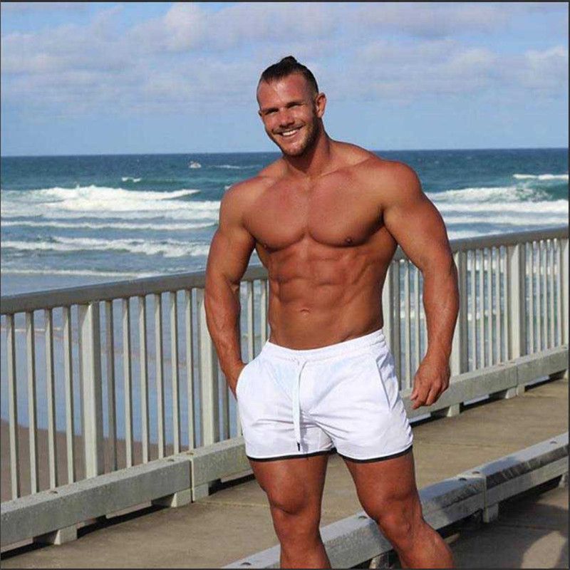 Men's Fitness Sports Quick-drying Shorts Mesh Breathable Shorts Beach Shorts Sportswear Joing Shorts Three-point Pants Men-Khaki
