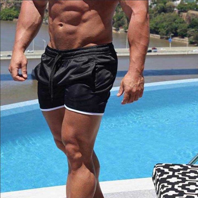 Men's Fitness Sports Quick-drying Shorts Mesh Breathable Shorts Beach Shorts Sportswear Joing Shorts Three-point Pants Men-Khaki
