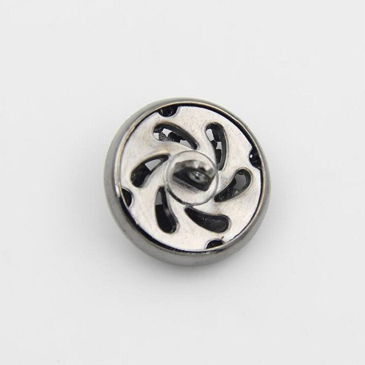 100 PCS 20mm Hollow Flower Shape Metal Button