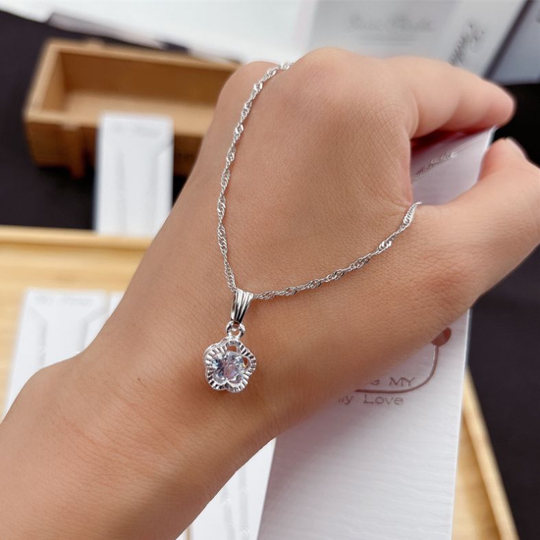 Star Zircon Pendant Necklace Simple Clavicle Chain Silver
