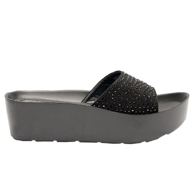 Frances Comfort Slippers With Top Studs - Black