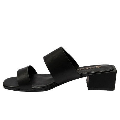 Rose Leather Sandal With Side Pearl Detail - Black