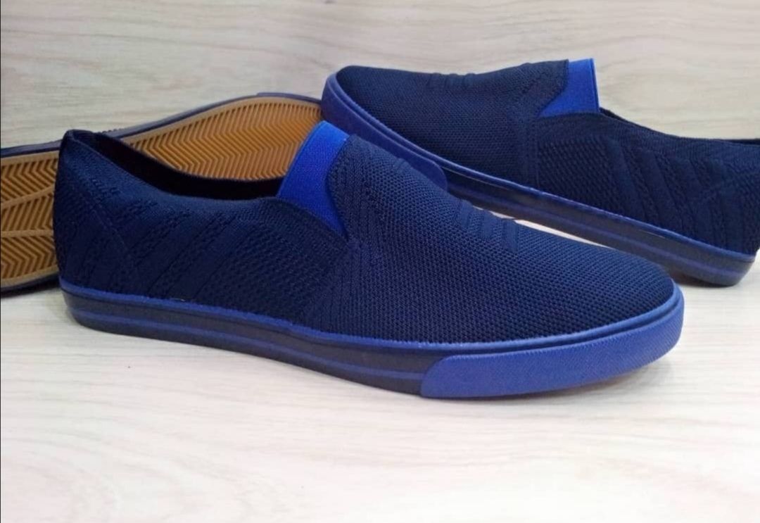 Comfortable Slip-on Sneakers Blue