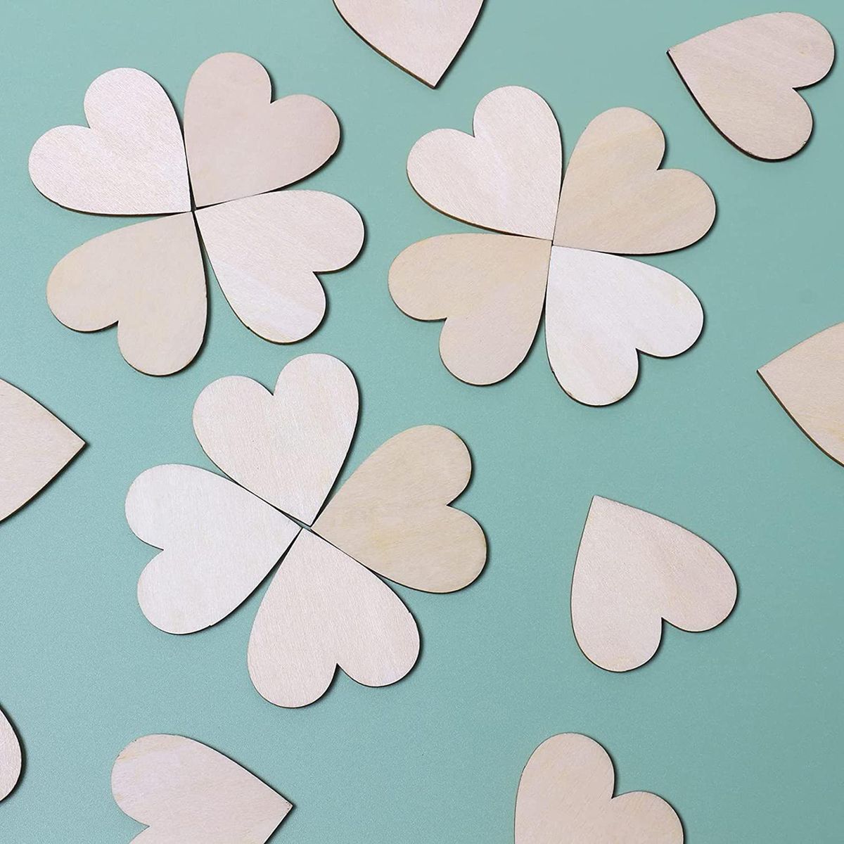 100PcsBag Wooden Blanks Chips Natural Wooden Heart Shaped Blank Slices Wooden Color