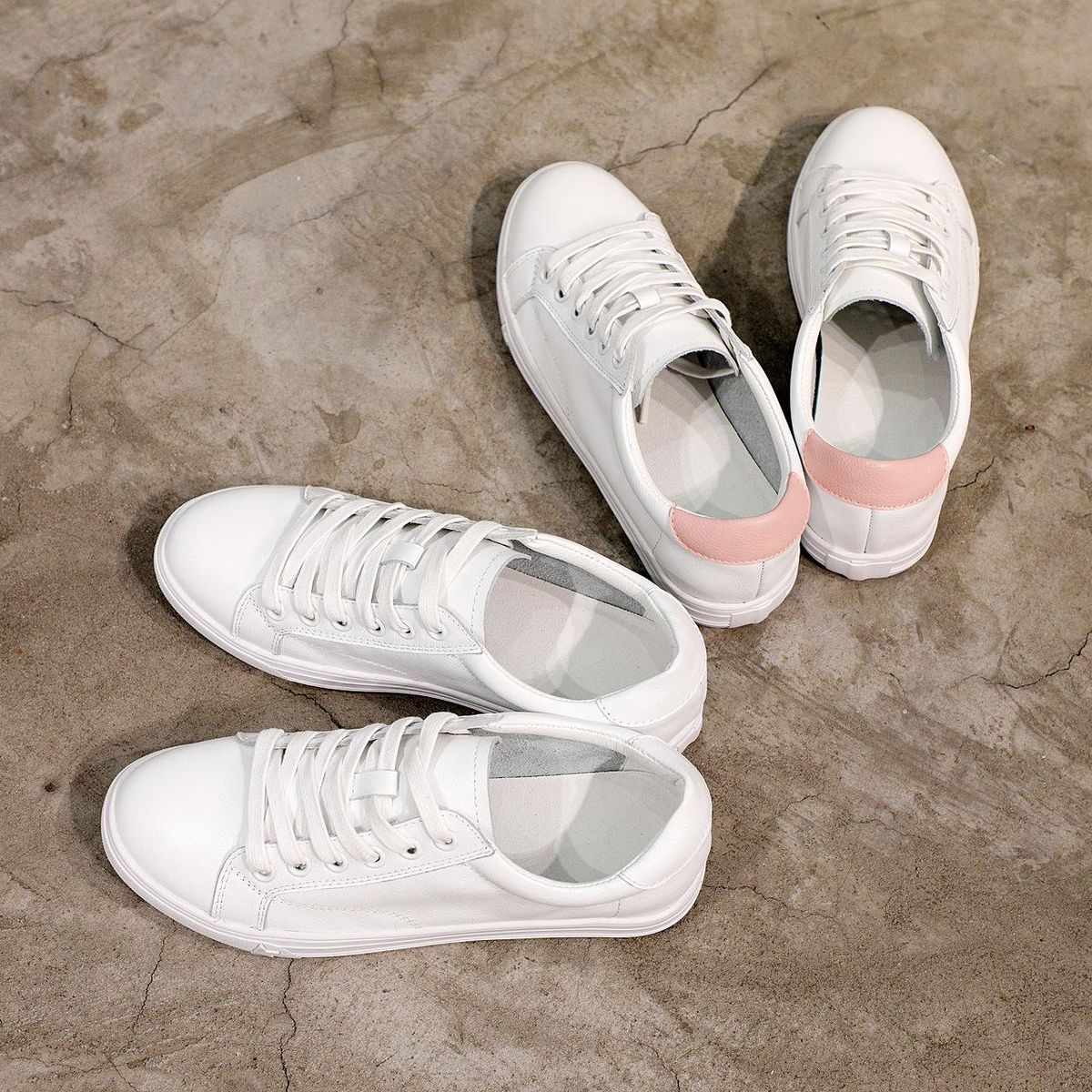 2022 leather small white shoes, soft soled round toe casual shoes, flat soles, color matching,