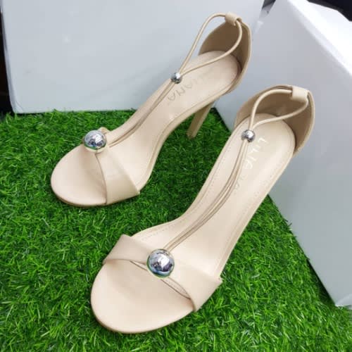Heeled Sandal with Crystals - Nude