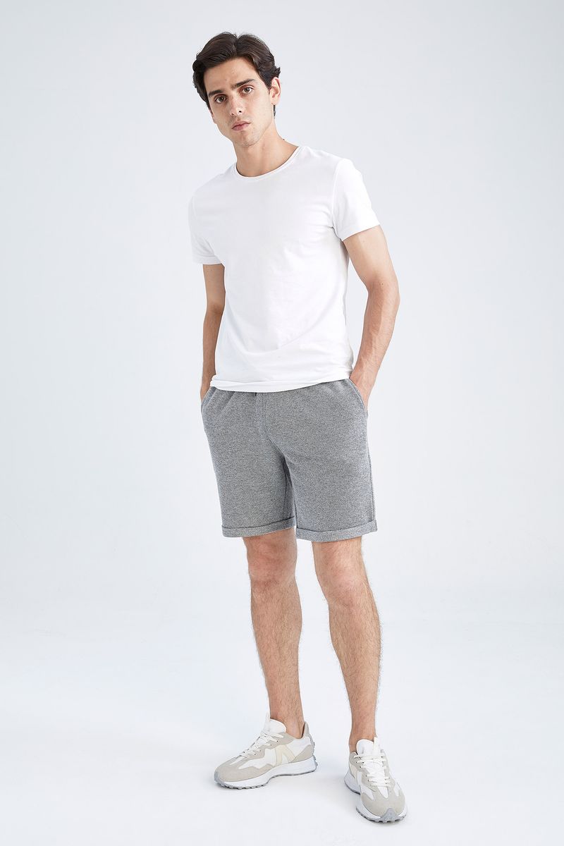 Man Regular Fit Knitted Short - Grey
