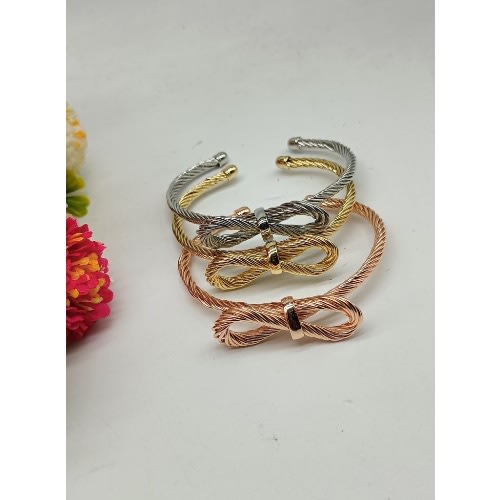 3 in 1 Fashion Bracelet- Gold  Silver and Bronze
