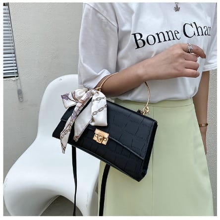 Woman Hand Bag - Black