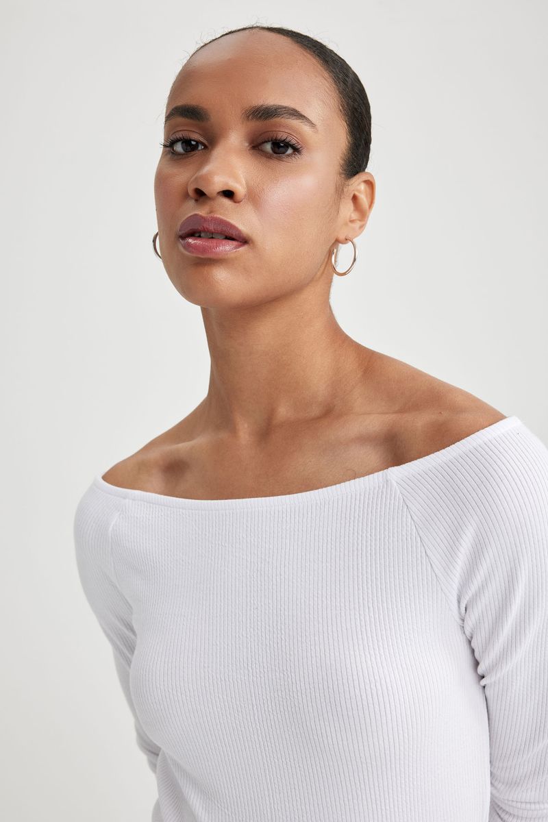 Woman Casual Slim Fit Boat Neck Knitted Long Sleeve T-Shirt - White