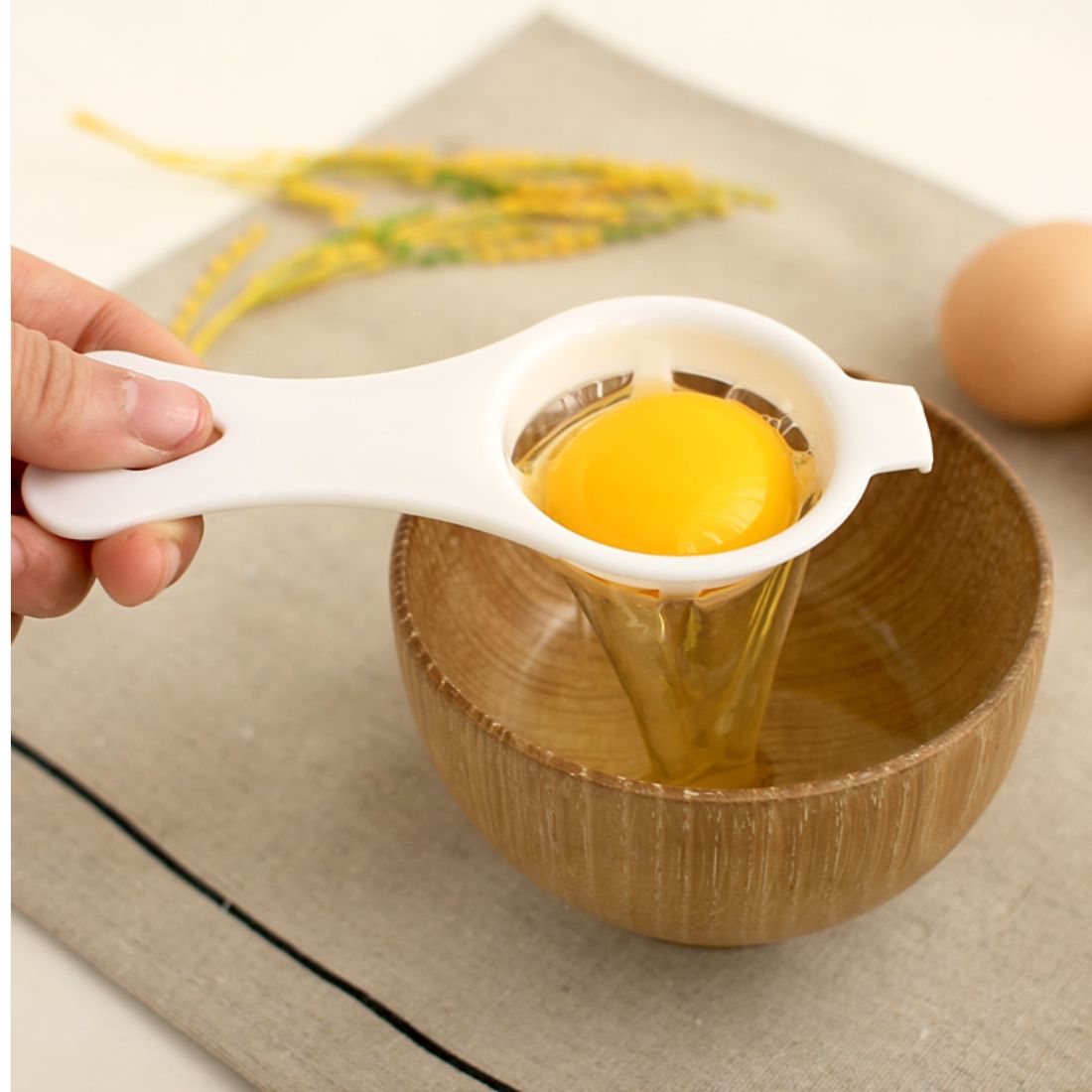 E Separator- Yolk Separator Kitchen Gadgets Baking Tools Remover E Separator Yoke Separator E Strainer