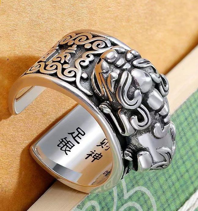 New Mens Fortified Pixiu Feng Shui Black Obsidian Wealth Ring