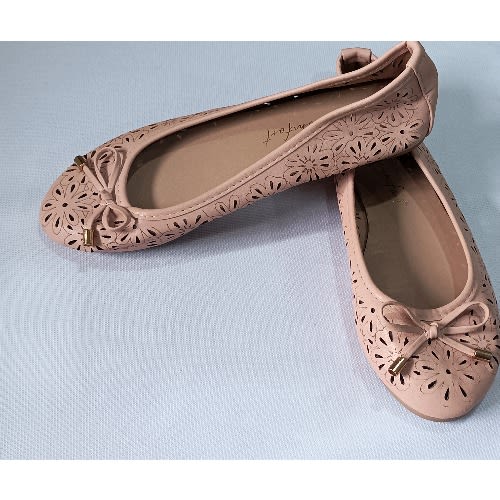 Flowery Designed Flat Shoe