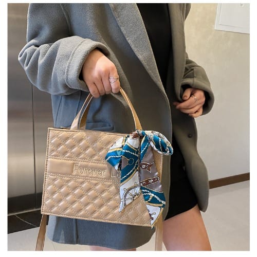 Woman Fashion Handbag
